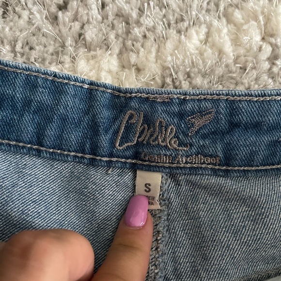 Distressed High Rise Booty Short - Picture 3 of 6